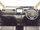 ★いつでも気持ちよく運転できて、使い勝手のいい収納や体をケアするシート、細部にまでこだわったインテリア♪