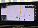 ●純正ナビ:一体感のあるナビは、高級感ある車内を演出してくれます。オーディオ機能も充実しておりますので、運転もより楽しめます♪