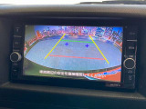 【バックカメラ】運転席から画面上で安全確認ができます。駐車が苦手な方にもオススメな便利機能です。