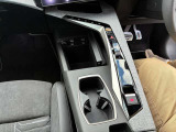 時間や距離などの都合で実車をご覧になれないお客様には、私共がお客様の目の代わりとなり、お車を確認させて頂きます。詳細に写真を撮影しメールにてお送りさせていただきます。お気軽にお申し付け下さい。
