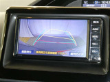 バックガイドモニターで、後方を確認しながら安心して駐車することができます。運転初心者も熟練者も必須の機能ですよ!