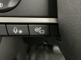 【スマートパノラマパーキングアシスト】駐車支援機能が搭載!ハンドル操作をクルマがしてくれ、アクセル・ブレーキとシフト操作だけで簡単に駐車が可能です♪