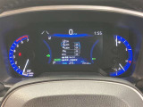 視認性に優れたメーターを採用しており、走行中でも車速や情報が分かりやすく表示されます。運転時の視線移動をむりのない範囲に抑え、快適で安心感のあるドライブをサポートします。