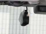 ◆リアにもドライブレコーダーを装備しております◆映像・音声などを記録する自動車用の装置です。もしもの事故の際の記録はもちろん、旅行の際の思い出としてドライブの映像を楽しむことができます。