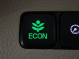 エンジン、エアコンなどを制御し低燃費な『ECONモード』に、また走りを楽しみたいとき、空調など快適性を重視したいときにはスイッチOFFで通常モードに切り替えができます!