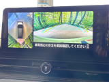 【アラウンドビューモニター】専用のカメラにより、上から見下ろしたような視点で360度クルマの周囲を確認することができます☆死角部分も確認しやすく、狭い場所での切り返しや駐車もスムーズに行えます。