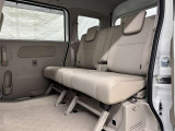 ゆとりある広々とした車内空間は、ドライブを始め買い物やレジャーなど、幅広く活躍します。一人でもみんなとでもお出かけを楽しみましょう!