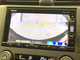 【バックカメラ】駐車時に後方がリアルタイム映像で確認できます。大型商業施設や立体駐車場での駐車時や、夜間のバック時に大活躍!運転スキルに関わらず、今や必須となった装備のひとつです!