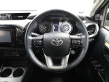 各操作スイッチなどもハンドルから手を放すことなく操作可能で安全運転に支援いたします!