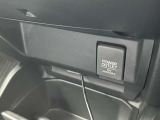 12V電源ソケットを設置しております。周辺機器の充電にご利用頂けます!