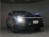 高輝度で点灯速度が速いLEDヘッドライト装備!LEDの明るい光が走行中の視界の確保をサポートして、夜のドライブがより楽しく安全に運転できます♪