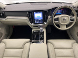 V60 リチャージ PHEV T6 AWD アルティメット 4WD 