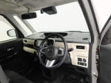 Aピラーの形状にこだわり、運転しやすいすっきりとした視界に寄与します。