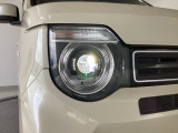 LEDヘッドライト(右側)です