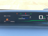 視認性の高いメーター類で、運転に必要な情報を的確に把握できます。運転状況を常に把握し、安全運転をサポートします。