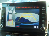 バックガイドモニターで、後方を確認しながら安心して駐車することができます。運転初心者も熟練者も必須の機能ですよ!