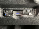 ETC車載器搭載しております。高速道路も料金支払いレーンに並ばず通過でき、とても便利です。ETCカードもお車購入時に入会する事ができます。お気軽にお問い合わせ下さい。