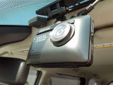 万が一のトラブルのときにも役に立つドライブレコーダーを装備しています。側面衝突や幅寄せ・割り込み対策に!