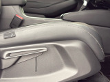 ★運転席ハイトアジャスター★ 運転される方によってシートの高さが調節できます!自分に合ったドライビングポジションで運転がさらに快適に♪