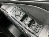 感覚的に操作可能なパワーウィンドスイッチになります。