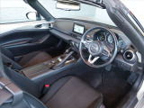 神戸マツダ神戸西インター店は、通常ディーラー+&alpha;の次世代型店舗としてROADSTER EXPERIENCE SPACEの冠を掲げ、「いつでも・誰でも・気軽に会いに行ける」ロードスターUカー専門店。