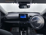 落ち着いたカラーの内装で、ゆったりと運転したい方に。