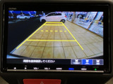 駐車時の安全性を高めるバックモニターです。狭い場所でも安心して駐車できます。