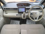 インパネ周りの画像です!展示場もショールームも清潔を心掛けておりますので、ごゆっくりとおくつろぎ頂けると思います!