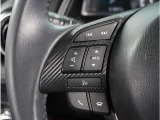 【ステアリングスイッチ】運転中、前方から目線をそらすことなく、オーディオ等の操作が可能な便利機能。安心&快適ドライブにはマストな装備。