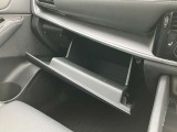 使いやすい場所に豊富な収納スペース。収納が多いと便利ですよね♪