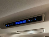 後席用にもエアコンの吹き出し口があり快適です。どの席に座っても快適なドライブが楽しめます♪