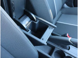 Audi正規ディーラーが高品質をお約束。高度な訓練・教育を受けたAudi専任メカニックが、100項目にもおよぶ精密な点検を実施。すべてクリアしたAudi車だけ、あなたのお手元に届けられるのです