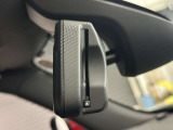 ルームミラー一体型ETCを装備。後付け感のないスマートな設計で、インテリアもすっきりとした印象です。