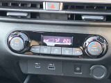 オートエアコンで素早く操作可能です♪