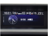 乗る人をサポートする最先端のコミュニケーションデバイス!視認性に優れており、お車の走行状況などひと目で確認できる多機能ディスプレイ。省燃費走行や安全運転をサポートする便利な装備です♪