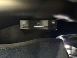 ETCはグローブボックス内に取り付けてありますので邪魔になりません。
