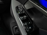 車両の詳細、ご質問につきましては、弊社営業スタッフまでお気軽にご連絡下さいませ。遠方のお客様には実車の詳細画像送信も承ります。お客様からのお問合せをお待ち致しております。