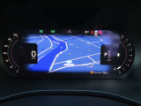 ステアリングの奥にあるメーターです。速度などの基本情報だけでなく、運転支援やナビの情報などを表示します。12.3インチのデジタル液晶ドライバー・ディスプレイを採用しています。