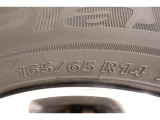 165/65R14    装着タイヤサイズです。 夏タイヤもスタッドレスタイヤの事も、トヨタモビリティ石川にご相談くださいませ