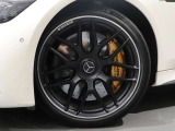 AMGカーボンセラミックブレーキ&マットブラックAMG21インチ鍛造AWになります