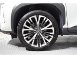 当店は全車『ロングラン保証』付!(1年間、距離無制限 HV車はHV保証付) 別途延長保証もご用意しております♪ ぜひ現車を確認にご来店ください