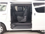 スライドドア開口部もお大きく 乗り降り、荷物の出し入れしやすいです。