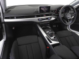 Audiのインテリアはエクステリア同様、優れたデザイン性とクオリティ、そして機能性を兼ね備えております。