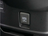 ◆12V電源ソケット◆スマートフォンの充電等にも便利な電源ソケット!使いやすい場所に装備されています。