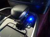 【CVT】無段変速機という意味です。 オートマミッションの中でも、ギヤによる変速をしないので、その分燃費が上がり経済的☆
