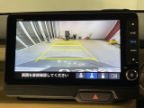 リアカメラ付で、後方をナビ画面で確認。車庫入れも安心です。もちろん、バックギアと連動しています。