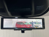 【スマートルームミラー】ルームミラー上に車体後方カメラの映像を映し出すことで車内定員、荷物状況に影響をうけません★たくさん乗せても、たくさん載せても、後方視界すっきりのインテリジェントルームミラー★