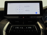 ディスプレイオーディオを装備。スマホとクルマをつなぐことで、これまでのナビに加えて、いろんなサービスが楽しめます。
