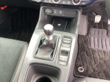 停車中にブレーキペダルを踏み続けなくてもブレーキ保持ができるオートマチックブレーキホールド機能もついております。