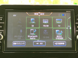 画面にはAVメニューが表示され、ラジオやテレビ、Bluetooth Audio、CD・DVDなどの項目を確認できます。